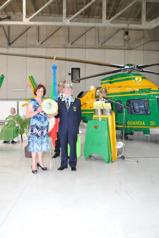 binhangar4.jpg